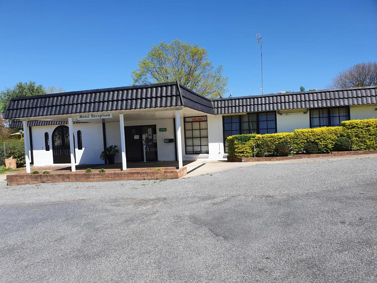 Tally Ho Motor Inn Tenterfield Extérieur photo