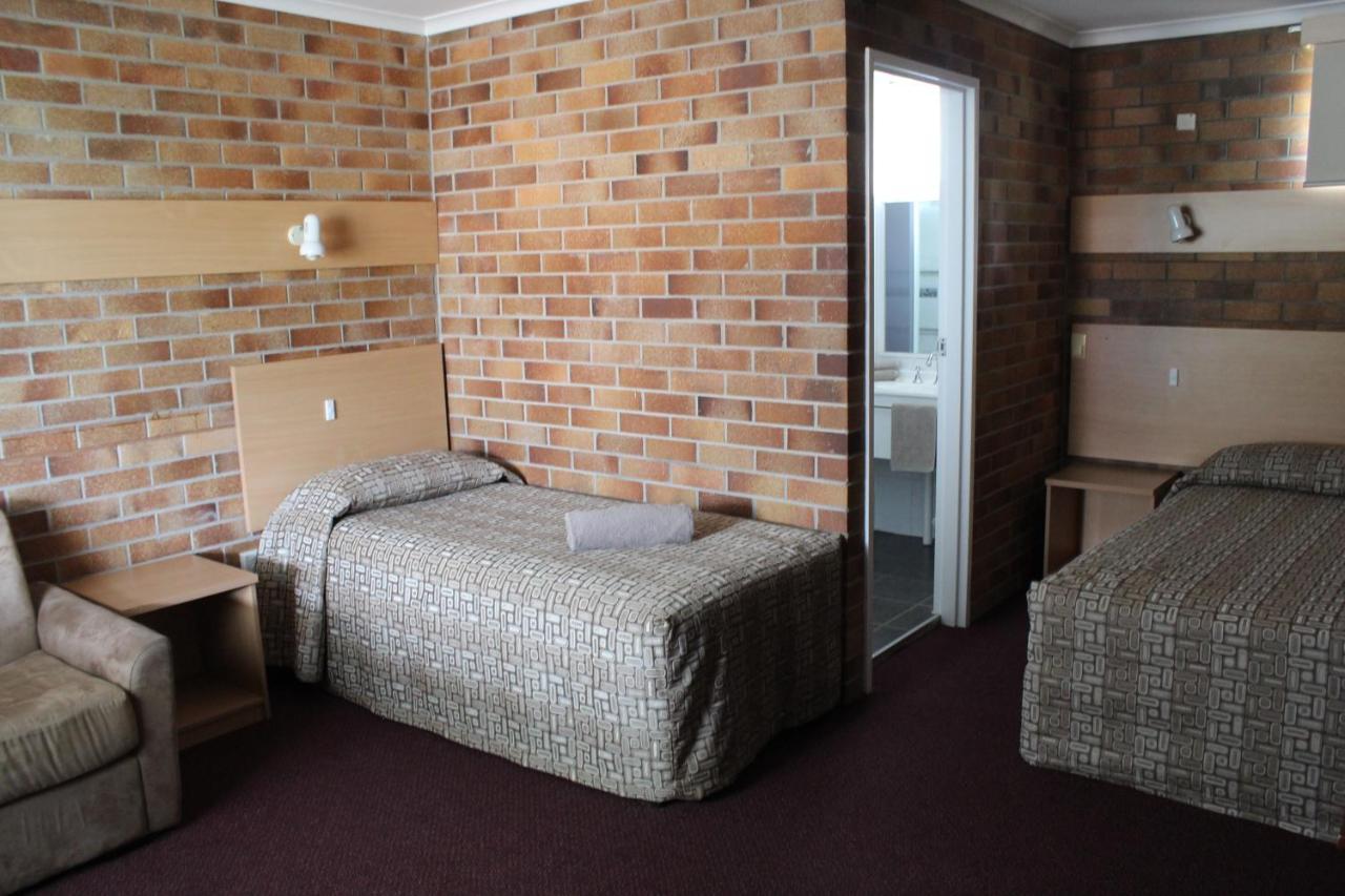 Tally Ho Motor Inn Tenterfield Extérieur photo