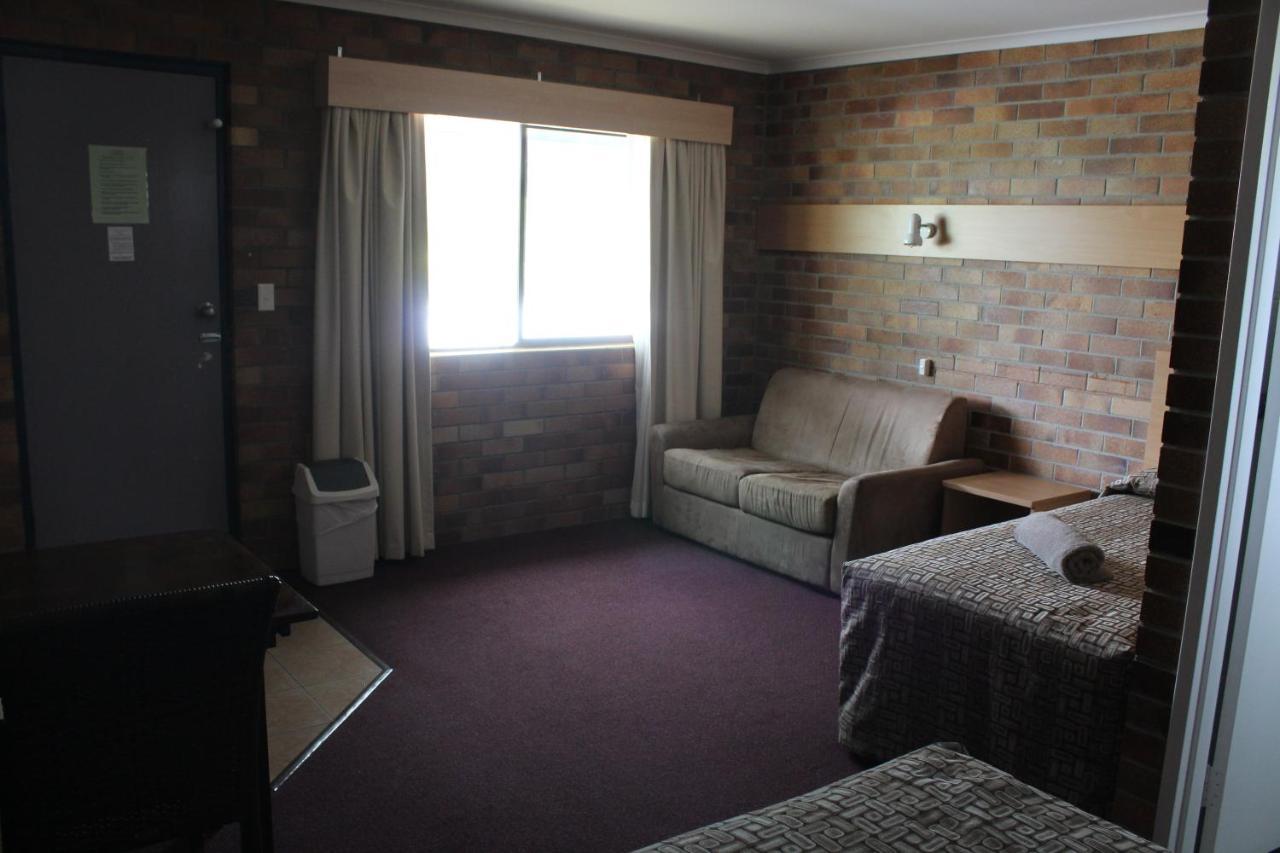 Tally Ho Motor Inn Tenterfield Extérieur photo