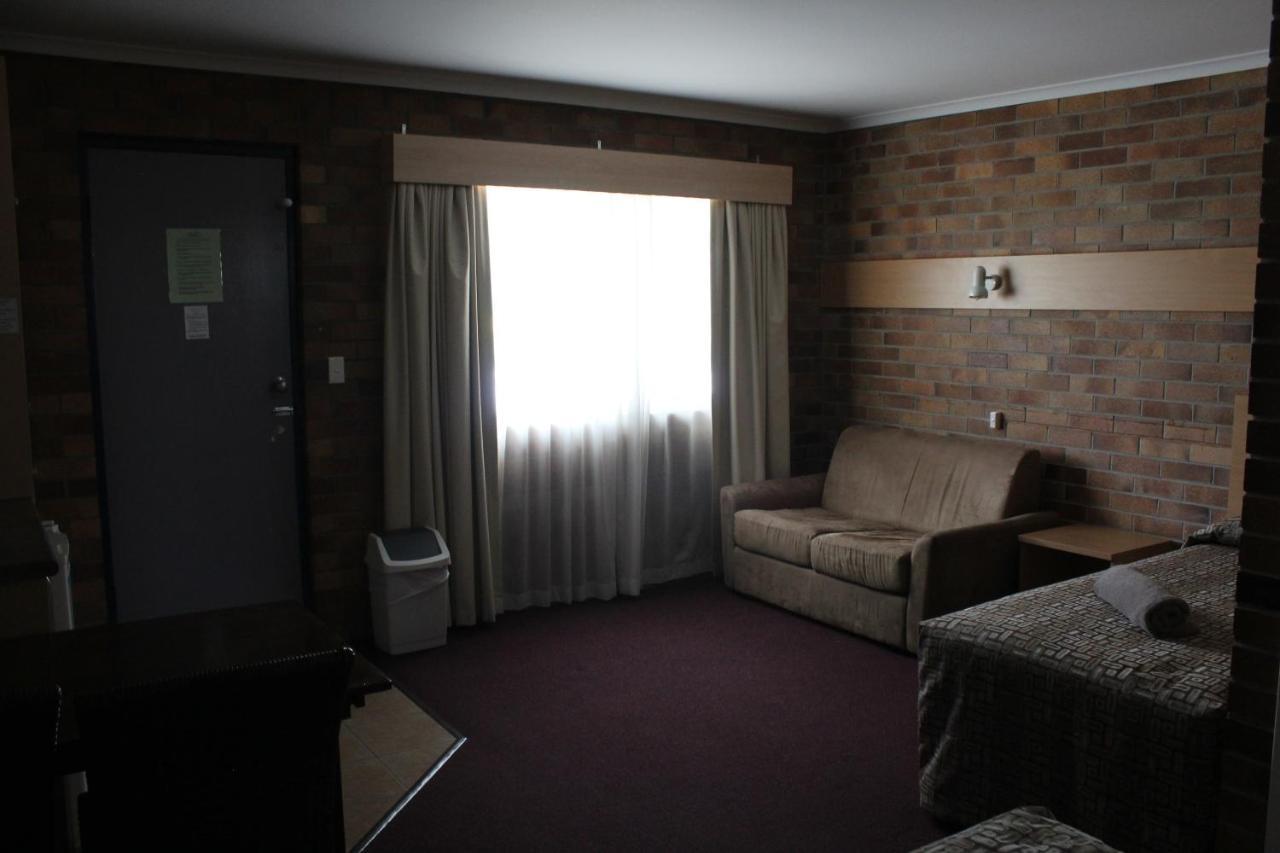 Tally Ho Motor Inn Tenterfield Extérieur photo