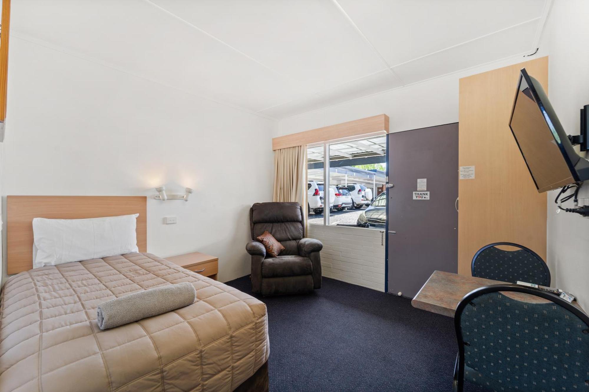 Tally Ho Motor Inn Tenterfield Extérieur photo