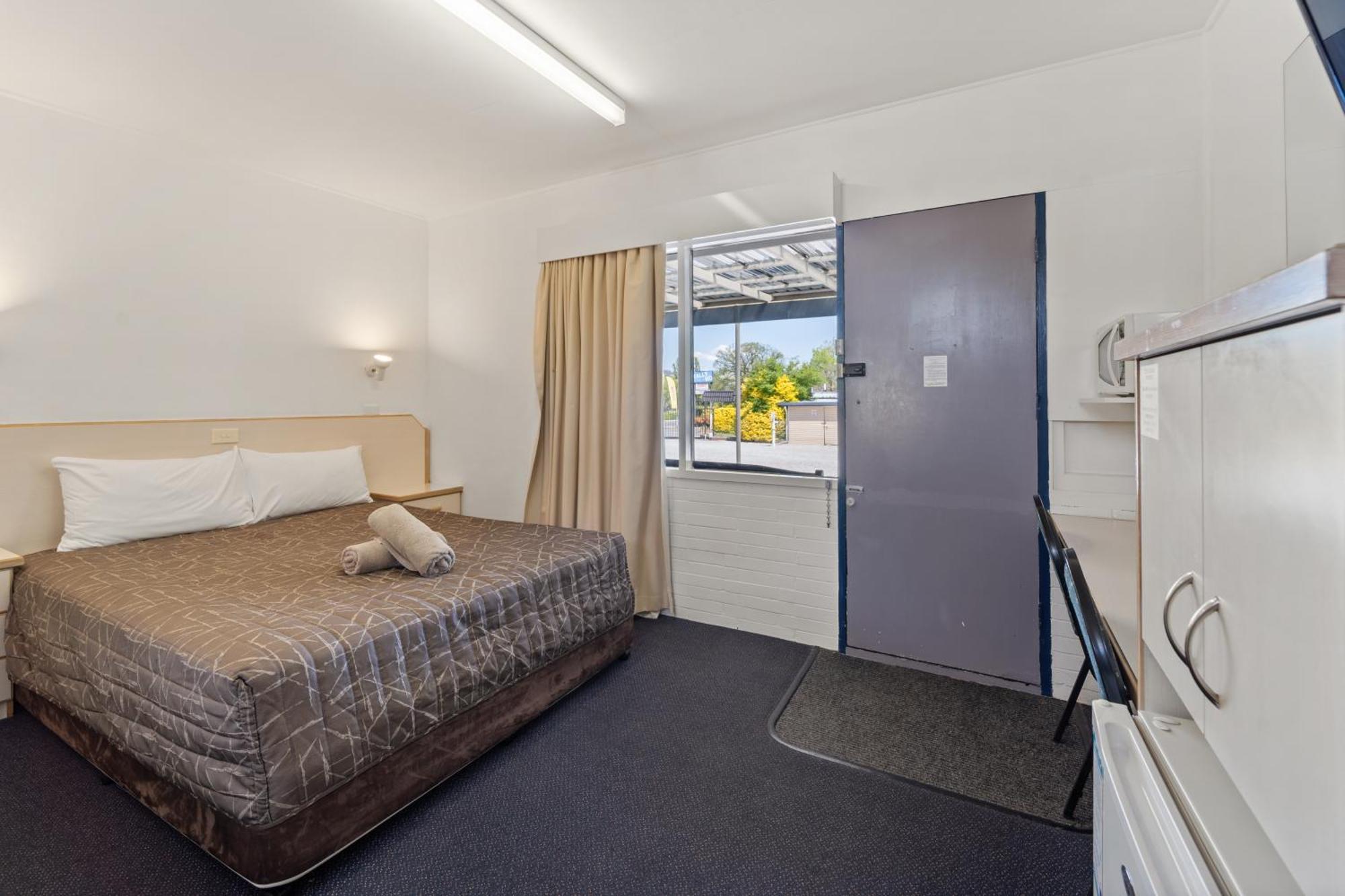 Tally Ho Motor Inn Tenterfield Extérieur photo